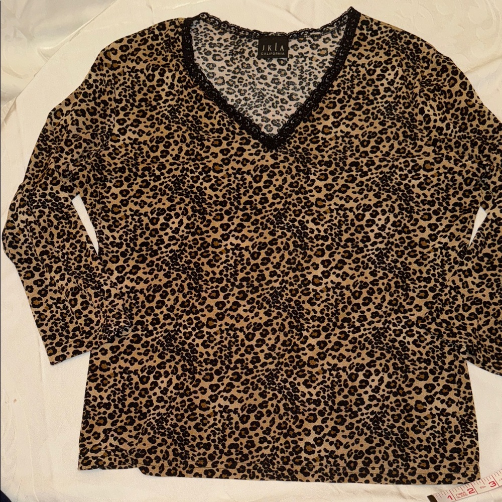 IKLA Leopard Print Women's Blouse - Black and Tan